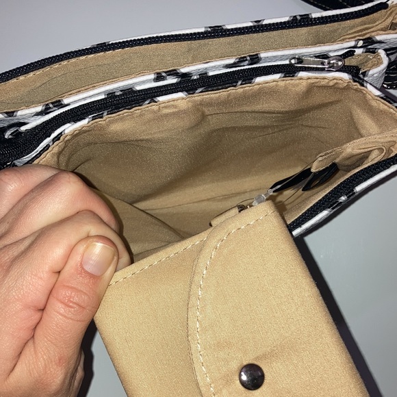 Stone & Co. Crossbody Purse - Picture 7 of 13
